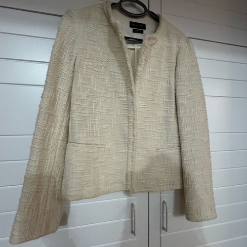 Massimo Dutti modern short jacket white like new, size M
