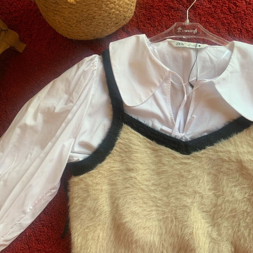 Lynne top beige fuzzy new, size L 40 12