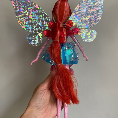 Winx Club Bloom Tynix Fairy doll used with iridescent wings
