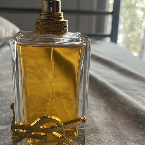 YSL Libre Eau de Parfum Intense 90ml like new, missing cap