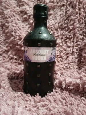 Absolut vodka rock edition κλειστό, καινούργιο