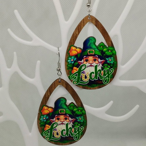 Wooden earrings new with St. Patric's Day design