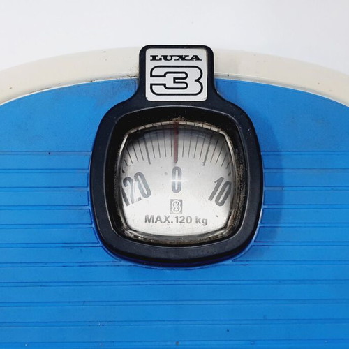 Vintage mechanical scale used, 120 kg, analog display, stable platform