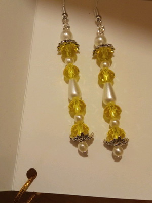 Handmade yellow earrings with beads and pearls, new