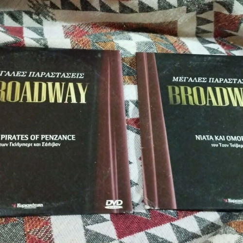 Broadway DVD set like new with The Pirates of Penzance and Niata kai Omorfia