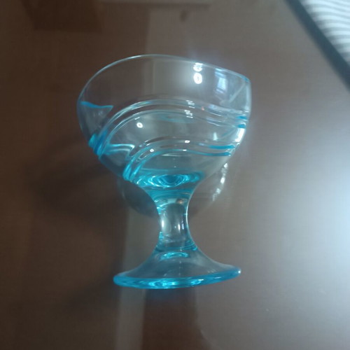 Blue glass ice cream cups like new