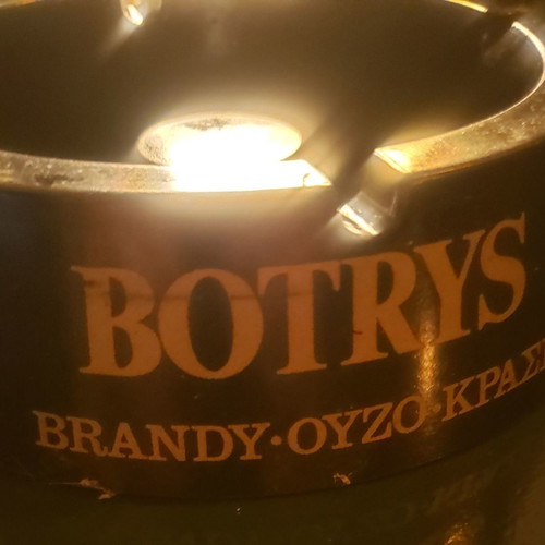 Botrys ashtrays used, pack of 4, plastic