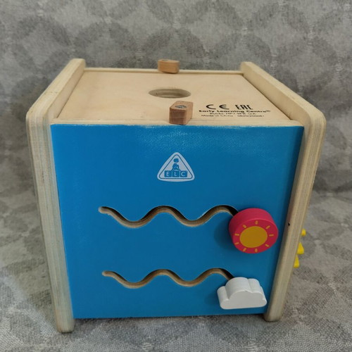 Elc activity cube like new