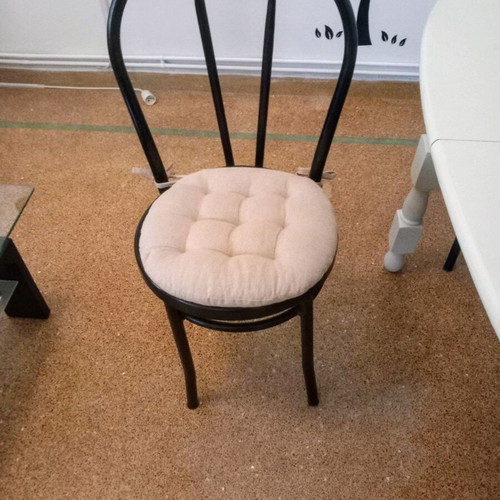 Dining table with 4 Viennese chairs like new, white, extendable