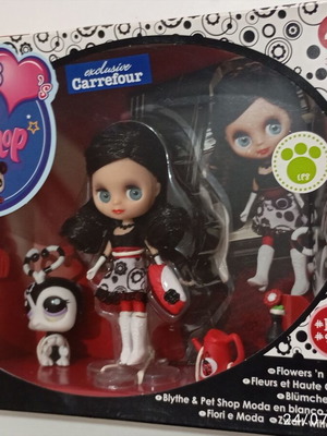 Littlest Pet Shop Blythe Flowers n Fashion new in box