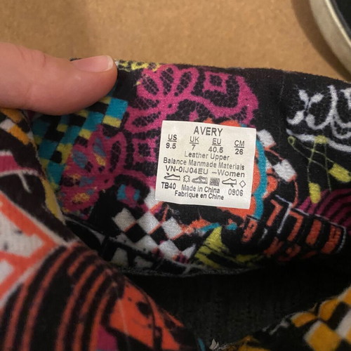 Vans versatile boots used, size 40-40.5, black with colorful patterns