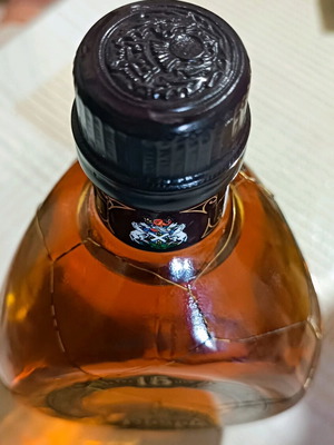 Dimple Fine Old Original 15 Years Old Deluxe Scotch Whisky 700 ml 1990