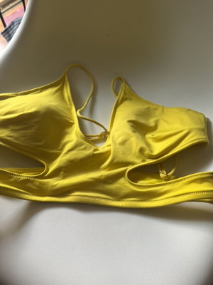 H&M swimsuit like new, yellow, size L