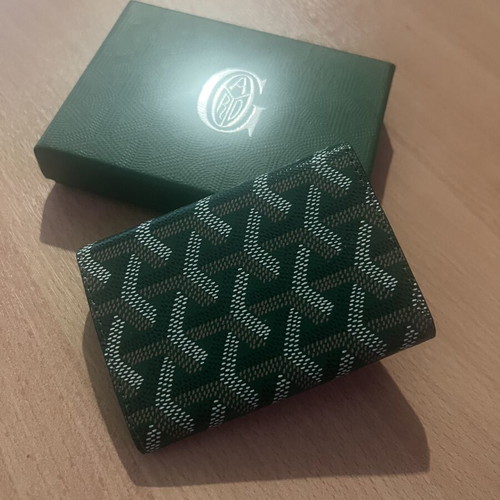 Goyard Wallet like new, green