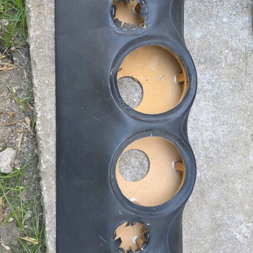 Etazera with leather for 2 horns and 4 8" used