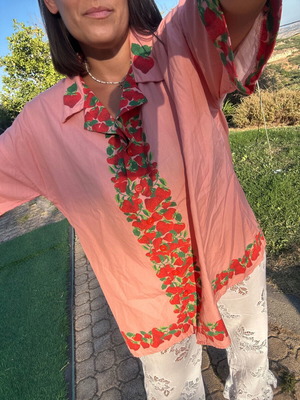 Karavan shirt with strawberry pattern, pink and red
