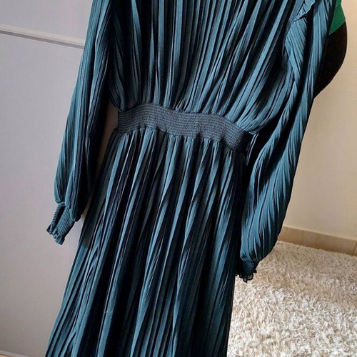 Zara emerald green dress new with stand collar and long sleeve