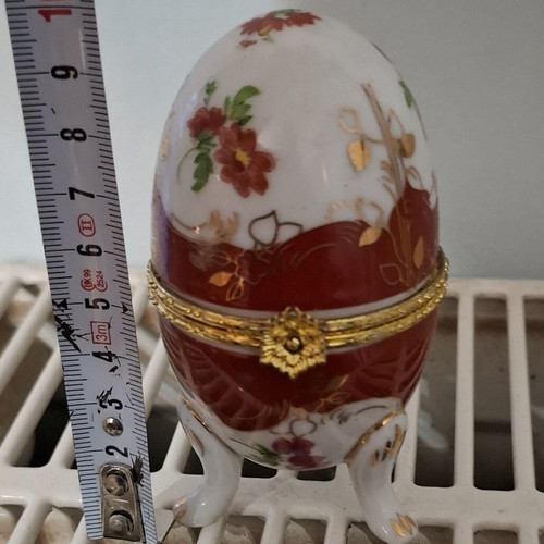 Porcelain Easter egg Limoges jewelry box like new