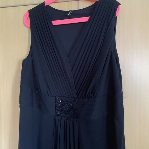 Black Elegant Midi Dress like new with embellished waist detail