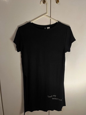 Black long blouse H&M like new with side slits, size S-M
