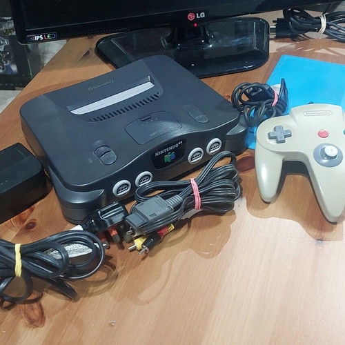 Nintendo 64 console like new, original controller, PAL Europe