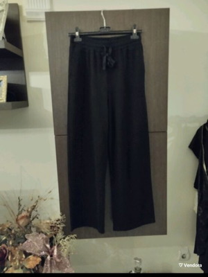 Clothing bundle like new, size large