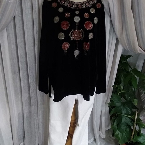 Velvet blouse new with embroidery, size XXXL, black