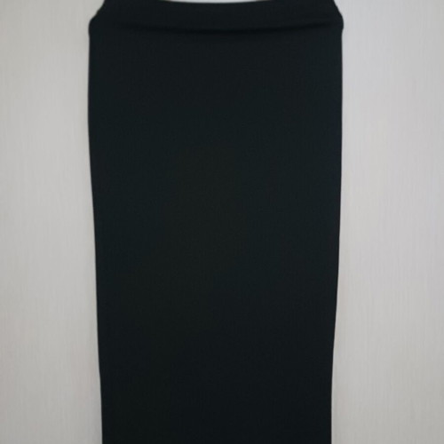 Stradivarius midi skirt black size L like new