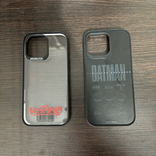 Mobile Fox iPhone 16 Pro Max cases like new, set of 2