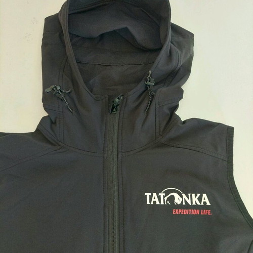 Tatonka team softshell vest hooded size M like new, black