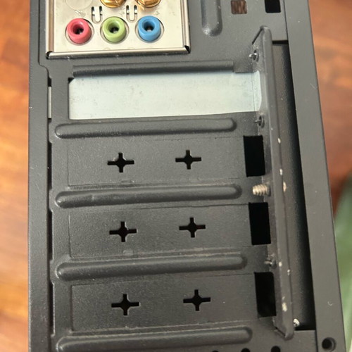 Computer used, functional, useful for spare parts, RAM 2 chipx4