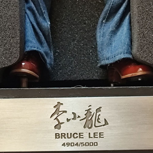 Bruce Lee BL-1 Enterbay Limited Edition statue boxed