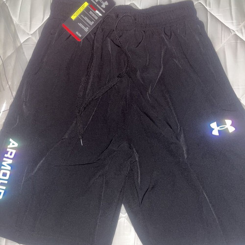 Under Armour Reflective Shorts new, size L