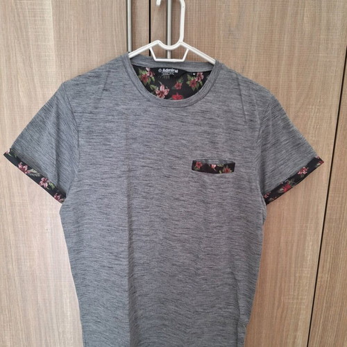Admiral men's T-shirt gray size Medium like new