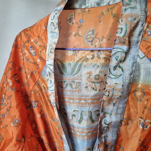 Indian robe like new, probable silk, ethnic pattern