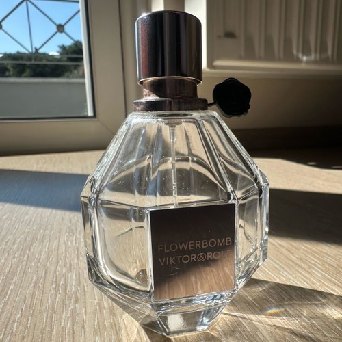 Victor & Rolf Flowerbomb Eau de Parfum used, empty bottle 100ml