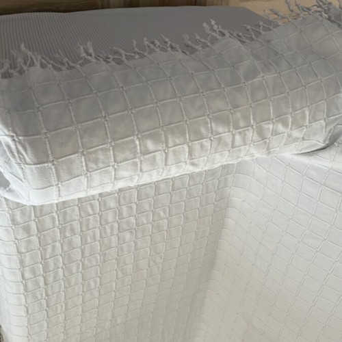 Throw blanket for 2-seater sofa used, white 2.00x1.53 m