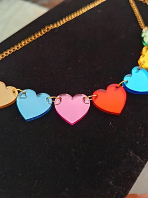 Choker necklace with colorful plexiglass hearts
