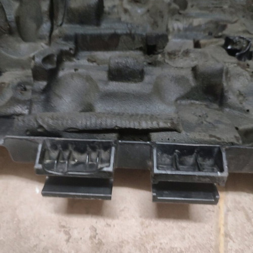 Toyota Auris D-4D Engine Plastic Cover used with broken bases