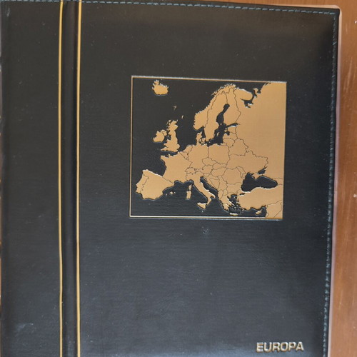 Leuchtturm hardcover album with 72 architectural postcards, like new