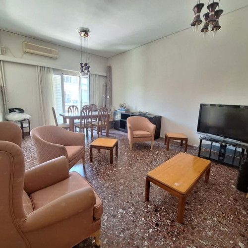 Διαμέρισμα στη Νίκαια 110 τ.μ., 3 υπνοδωμάτια, μπαλκόνι, ανελκυστήρας