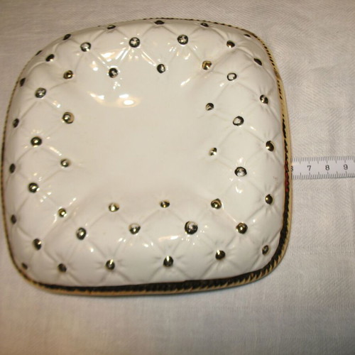 White ashtray new with gold drops 15x15 cm