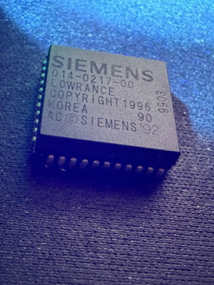 Siemens 014021700 PLCC microprocessor controller used for use or collection