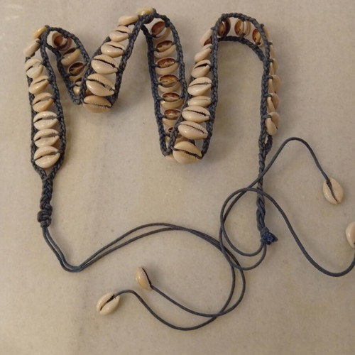 Boho belts with real shells, used, adjustable size, pink and blue