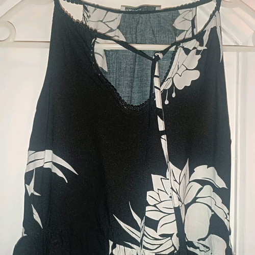 Piazza Italia dress Medium like new, black and white