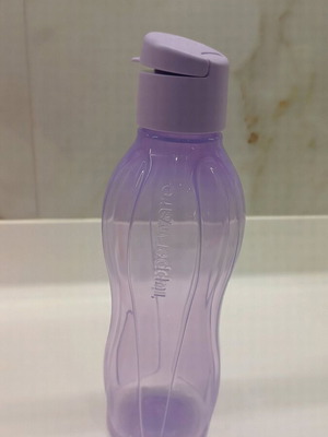 Tupperware bottle 750 ml new