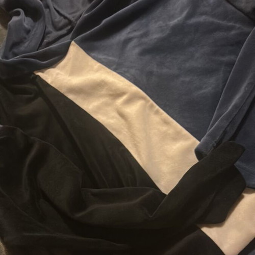 Velour hoodie like new, size M, black and blue