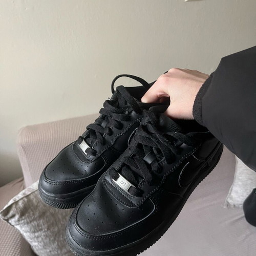 Nike Air Force 38 athletic shoes like new, black