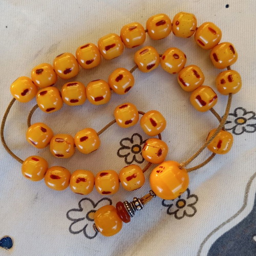 Mastic Sountourous beads from Syria like new, 31+2 beads 40.5gr