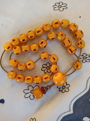 Mastic Sountourous beads from Syria like new, 31+2 beads 40.5gr